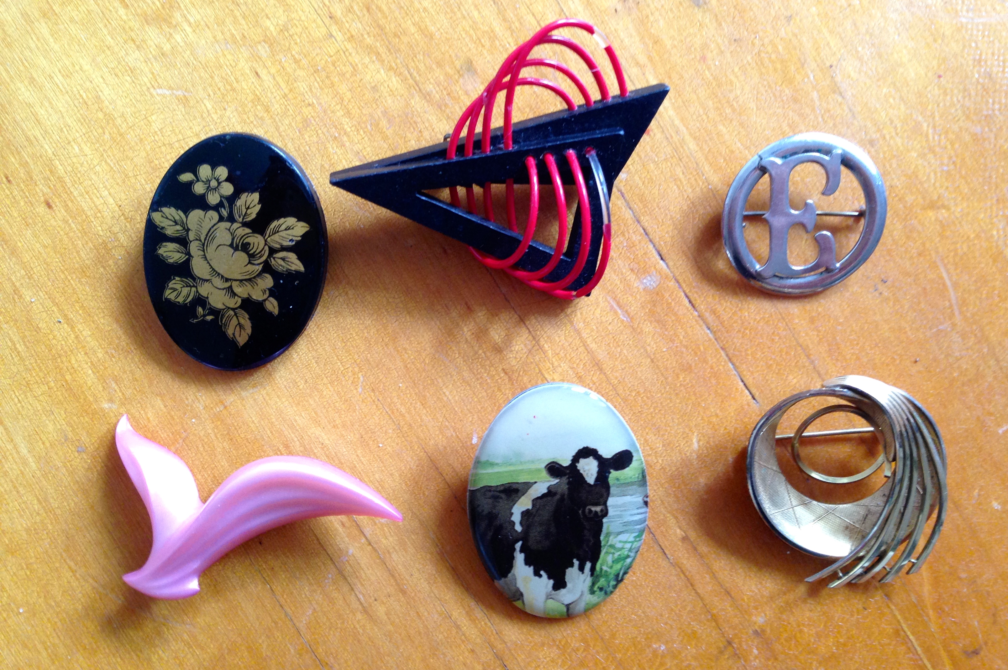 Thrifting Tuesday: Special Brooch Trip